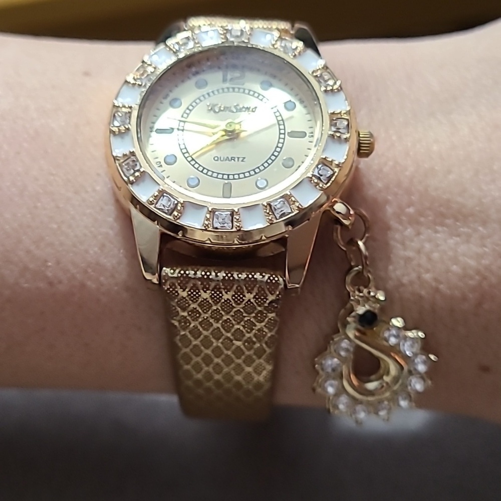 Kim Seng Quartz fashion Watch Gold white bling Dangle charm - Picture 14 of 14